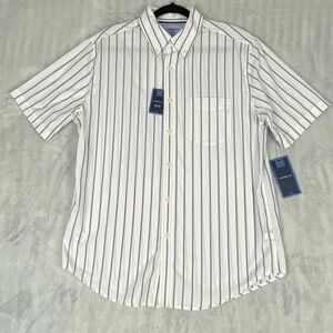 NEW Croft & Barrow Short Sleeve Button Down Striped Shirt Sz Medium NWT